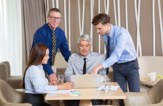 Why High-Net-Worth Investors Use Family Office Investment Solutions